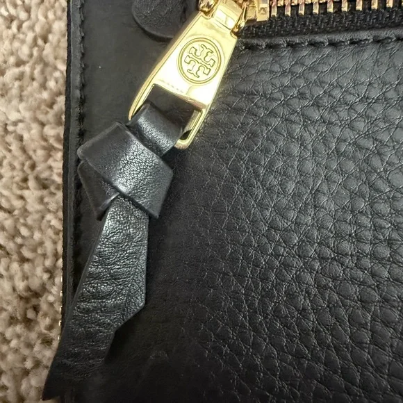 Tory Burch Hobo Tassel bag and matching wallet in black. Like new! - Picture 14 of 16